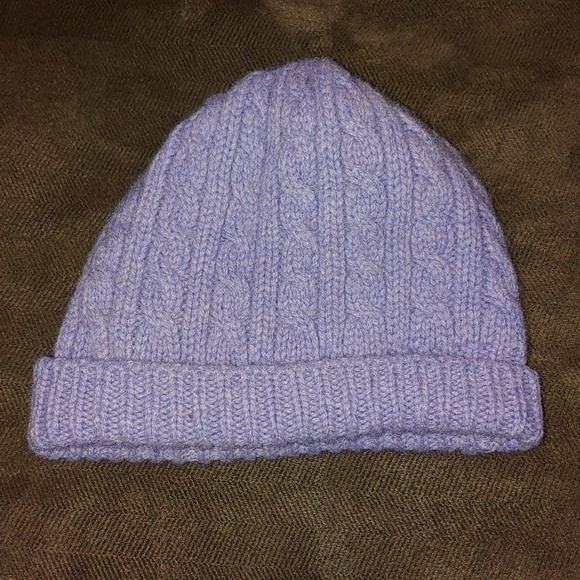 GAP Accessories - 🎆3/$25 GAP lavender cable knit wool beanie EUC